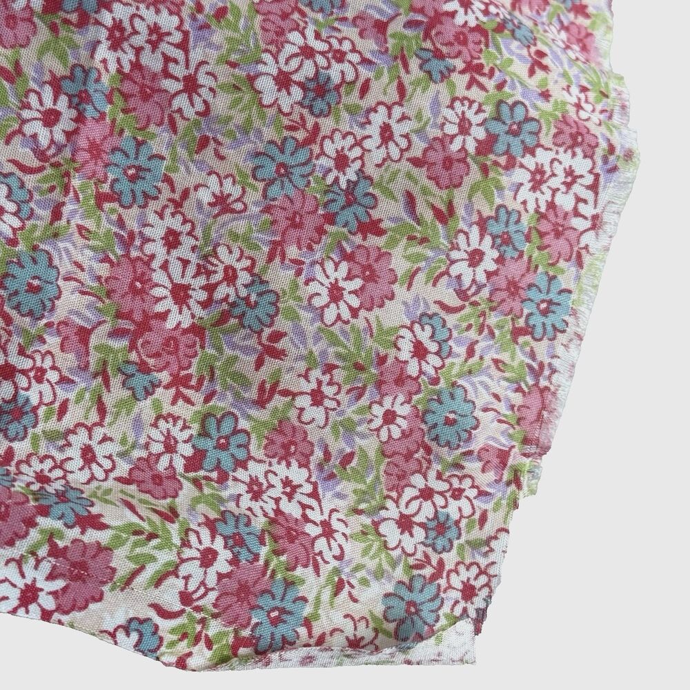Vtg Calico Floral Pink Aqua Lavender Peach Lightweight Cotton Blend Sewing BTY - Picture 5 of 5